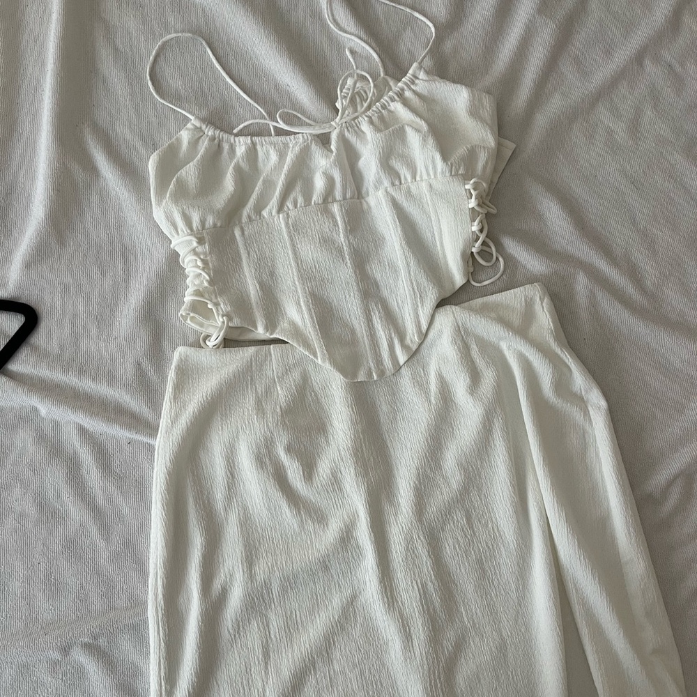 NEVER WORN Sabo Skirt Luxe White Textured Fabric